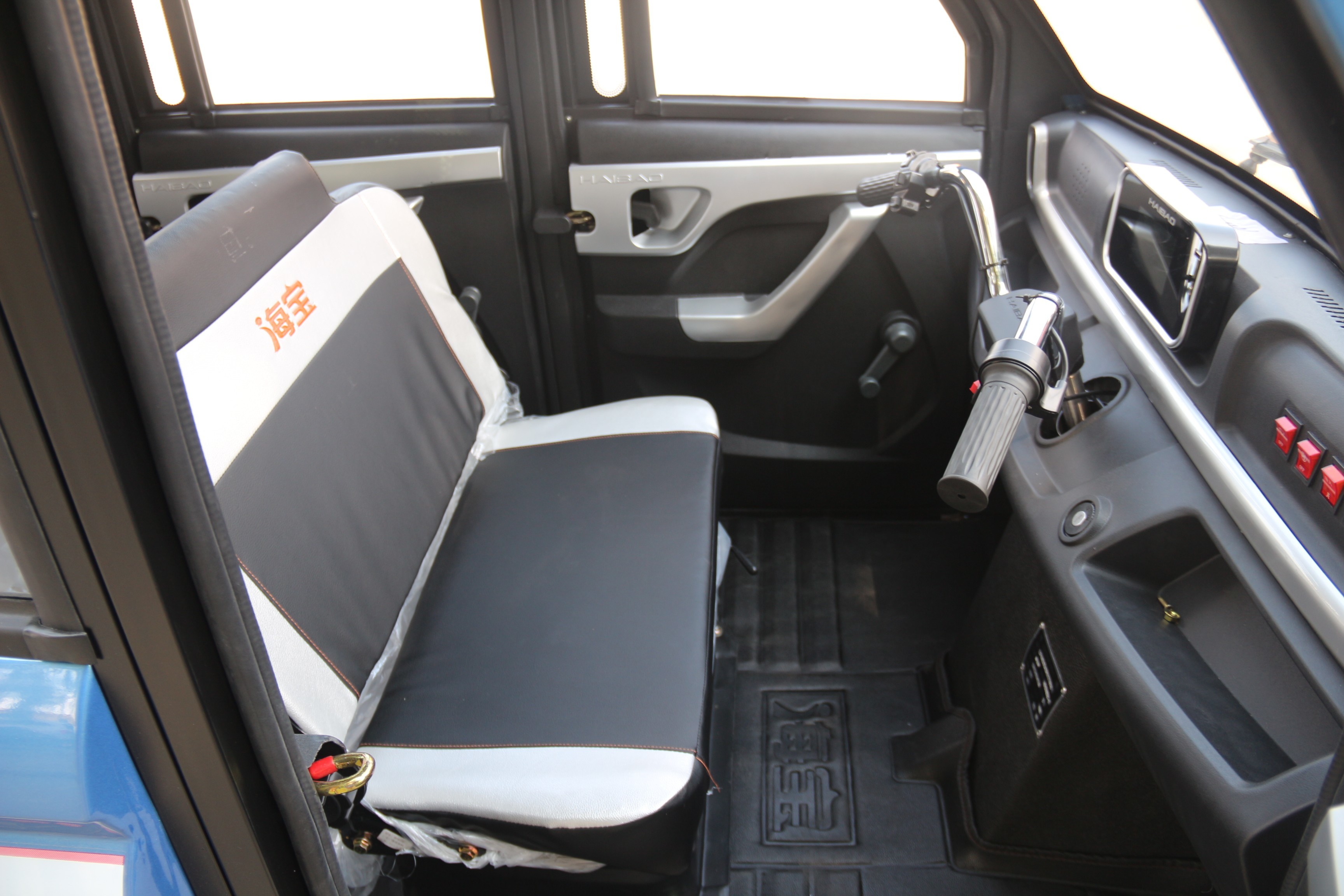 KUKA 300 Closed Electric Pickup Trucks Electric Three Wheeler Pickup Tricycle