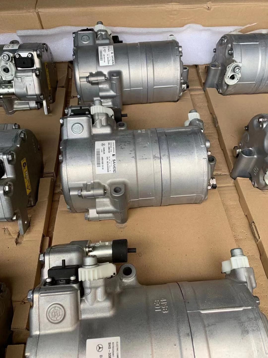 0008305600 Auto Ac Compressor Electric A0008305600 For Benz