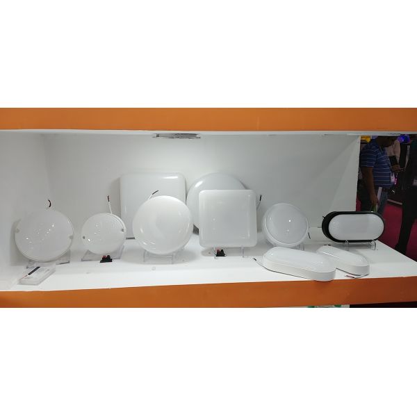 12 W Circular Plastic Small Bulkhead Light 6000K Dustproof For Patio