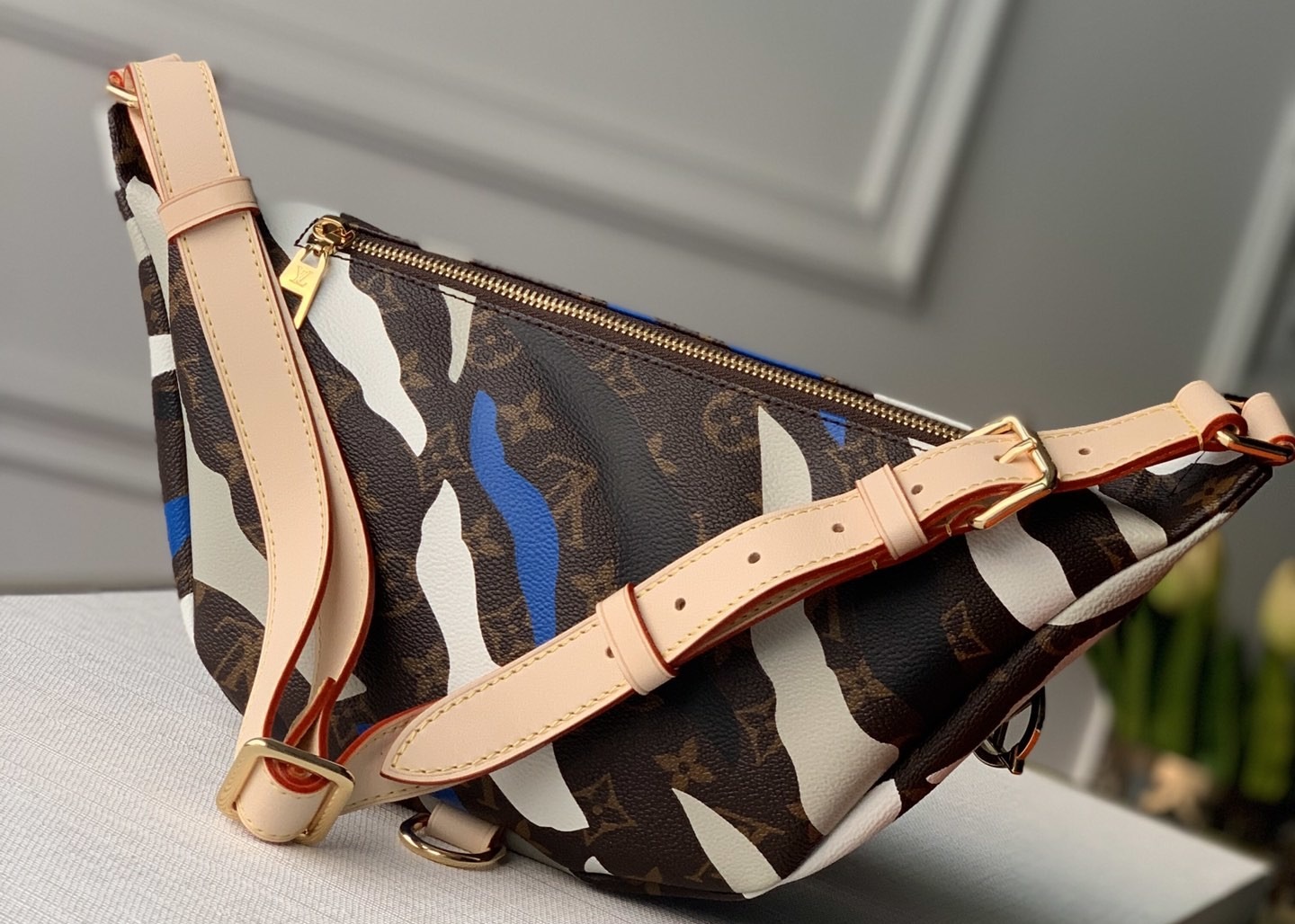 Camouflage Monogram Canvas Zipper Open Ladies Waist Bag Dumpling Shape