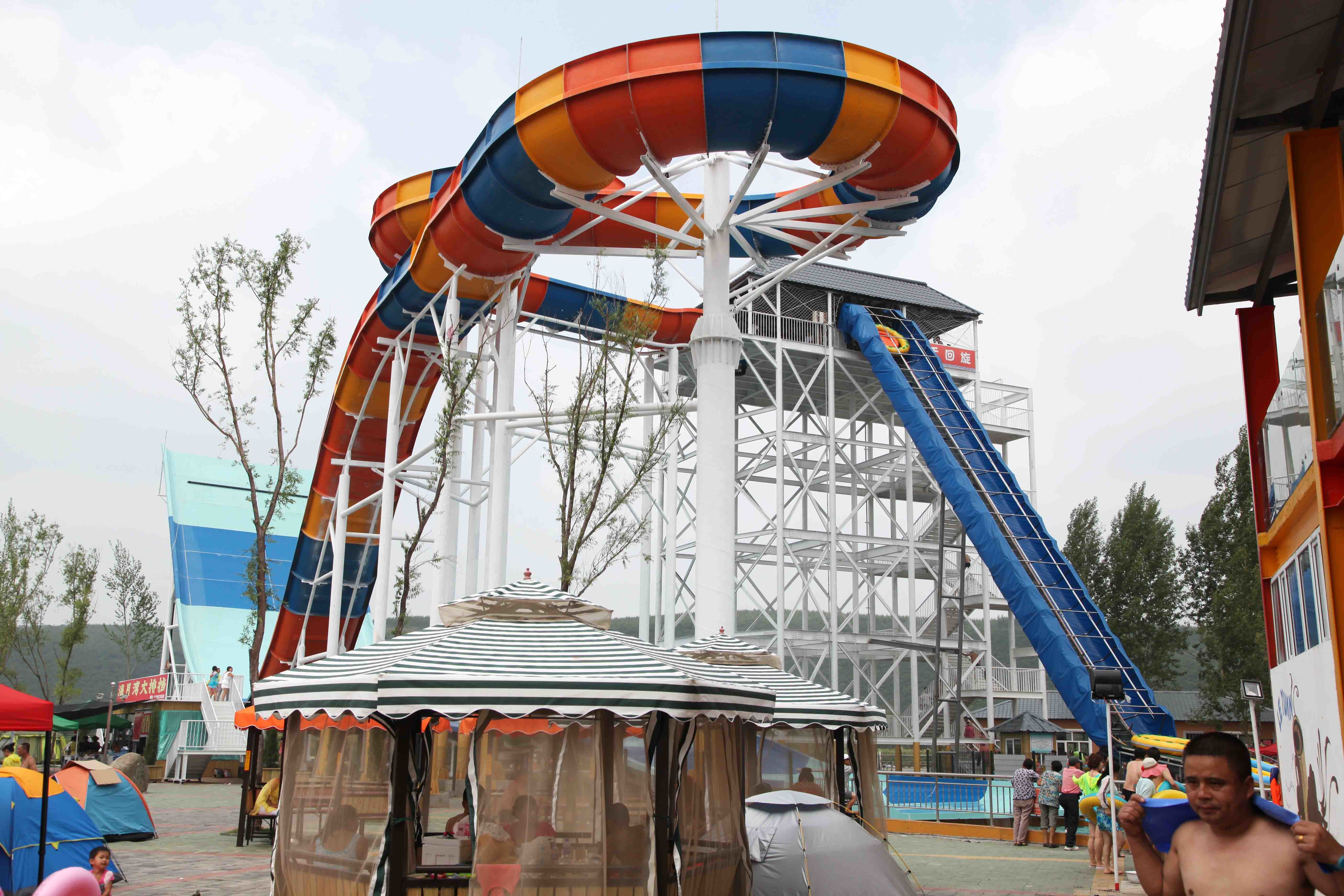 Amusement Rainbow Mushroom Swimming Pool Water Slide / Outdoor Water Play Equipment