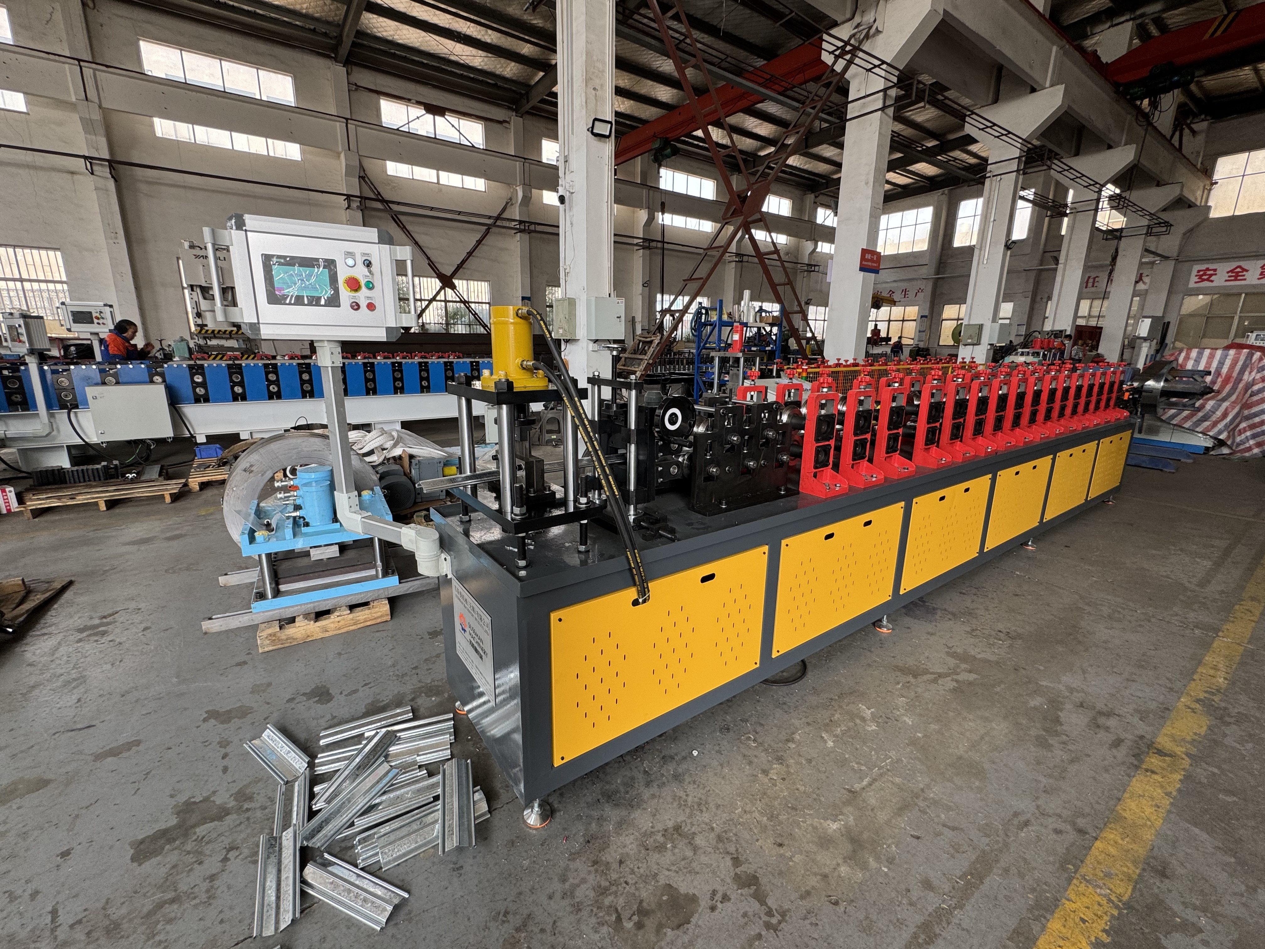 EUROPEA 0.6-1.0mm Galvanized Steel Rolling Shutter Door Roll Forming Machine