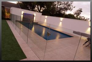 China Tempered Swimming Pool Glass Fencing , Glass Deck Fencing Blue wholesale