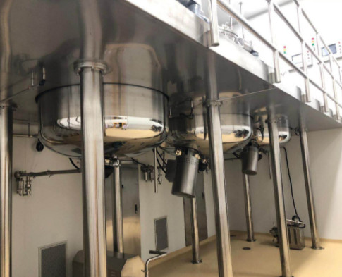 Steam Heating Softgel Gelatin Melting Tank For Pharmaceutical With Adjustable Mixing Speed