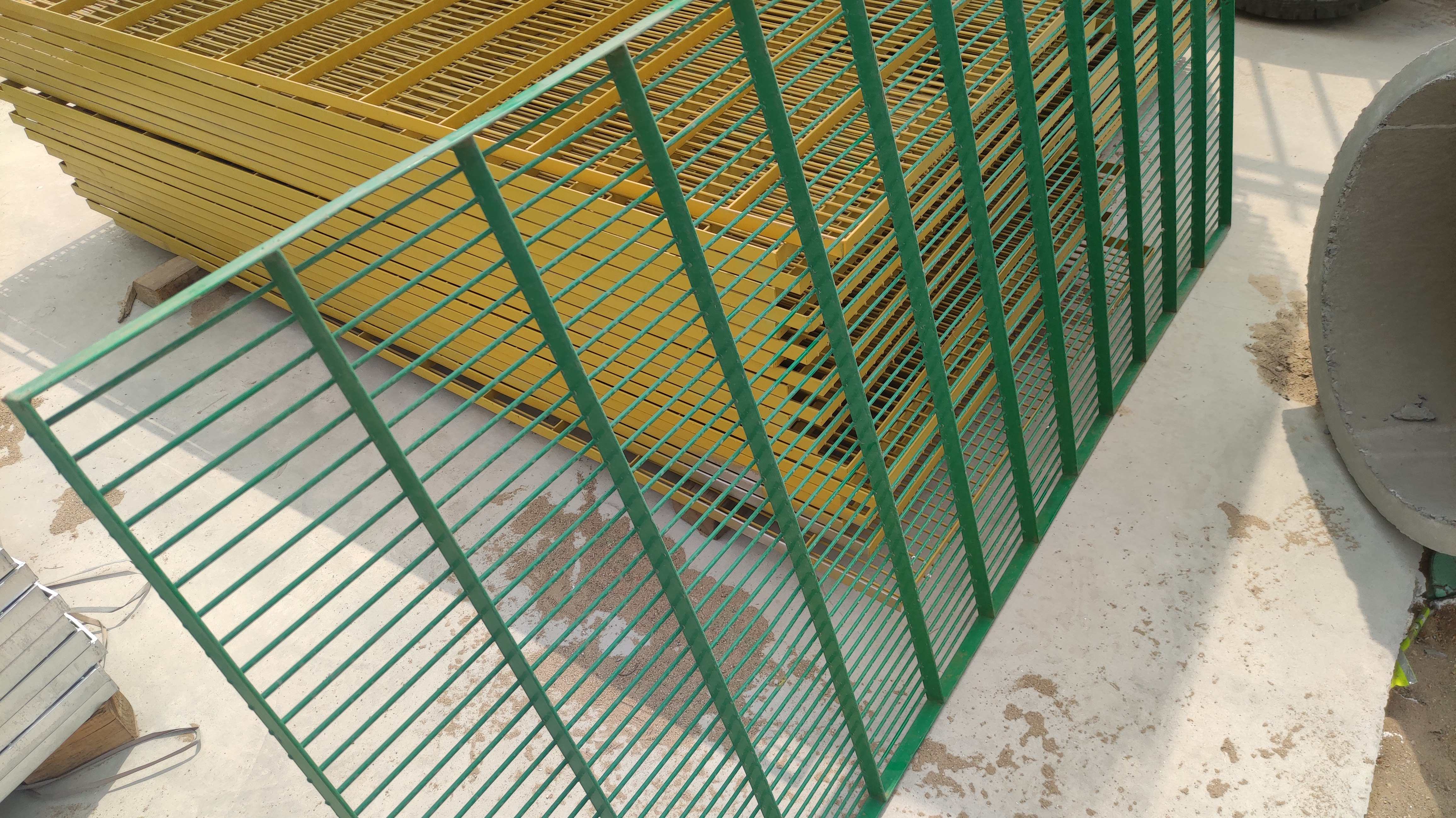 Special ground network for duck house