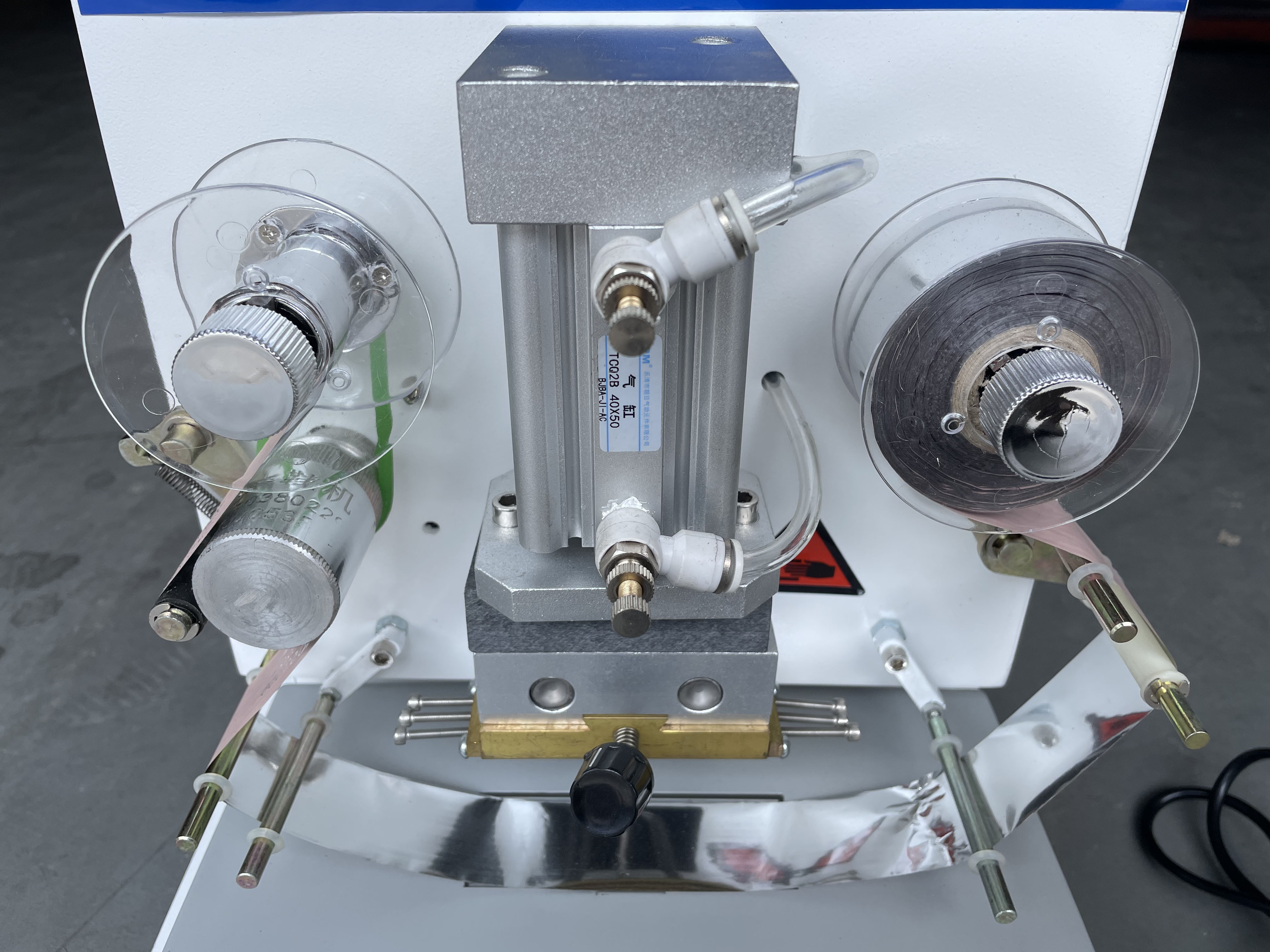 0.3kw Semi-auto Hot Stamping Machine for Shoes Code LOGO Produced in Manufacturing Plant