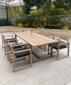 China OEM Nordic Simple Outdoor Teak Wood Dining Table And Chairs wholesale