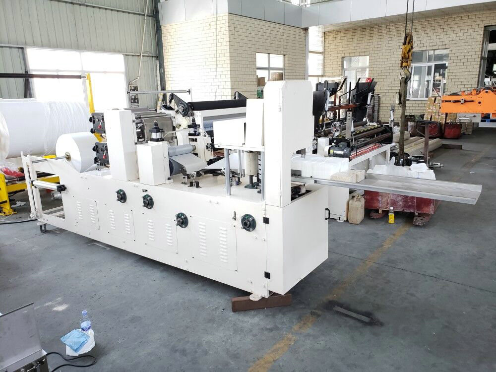 International Standard Napkin Tissue Paper Folding Machine 1/4 Fold