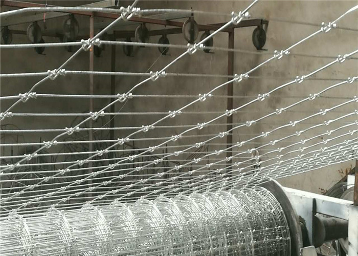 Saving Energy Hinge Joint Fence Machine , Farm Fence Machine Smooth Surface