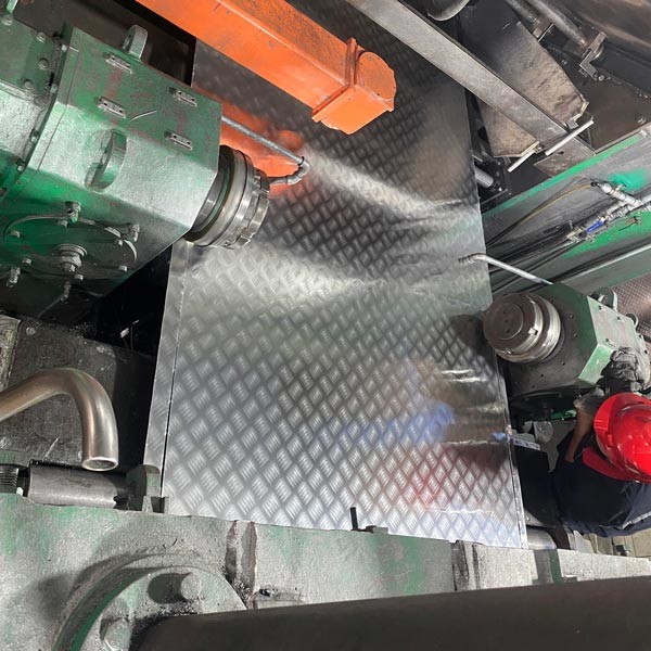 Brite Tread Plate Aluminum Checkered Plate Five Bar Pattern Aluminum Diamond Plate Metal Checker Plate