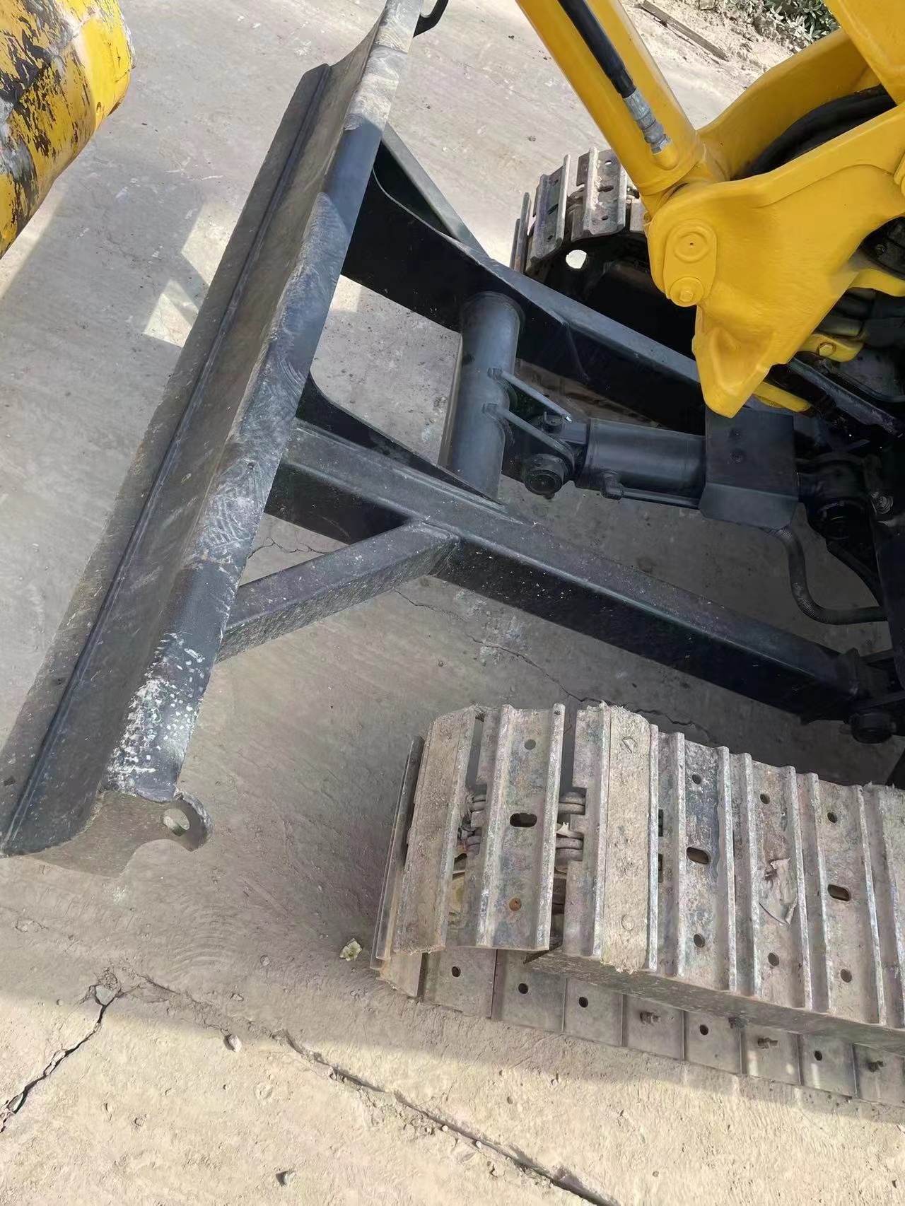 Yellow Paint Used Mini Excavator Used Sk35 Kobelco Sk35sr 3.5 Ton
