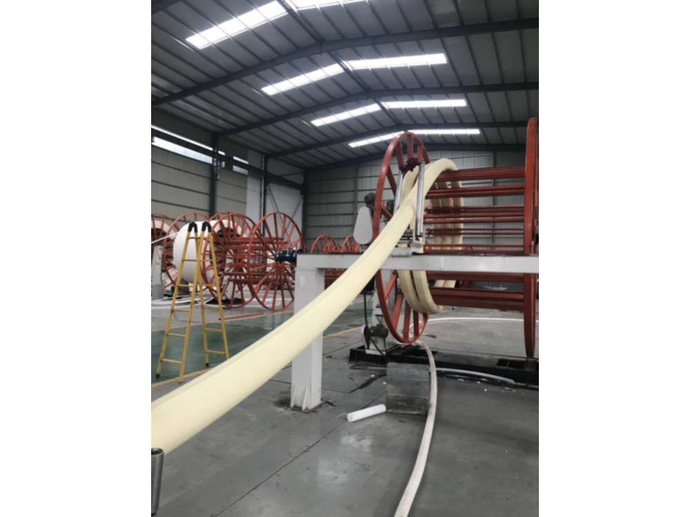 Self made DN 150 large diameter bonded solid wall rubber composite pipe for oilfield gas
