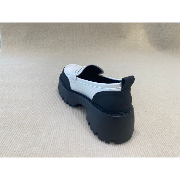 Black White Thick Sole Loafers Womens British Style Thick Soled Leather Loafers