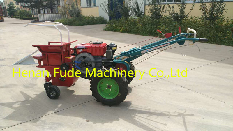 Small corn harvesting machine,maize harvesting machine