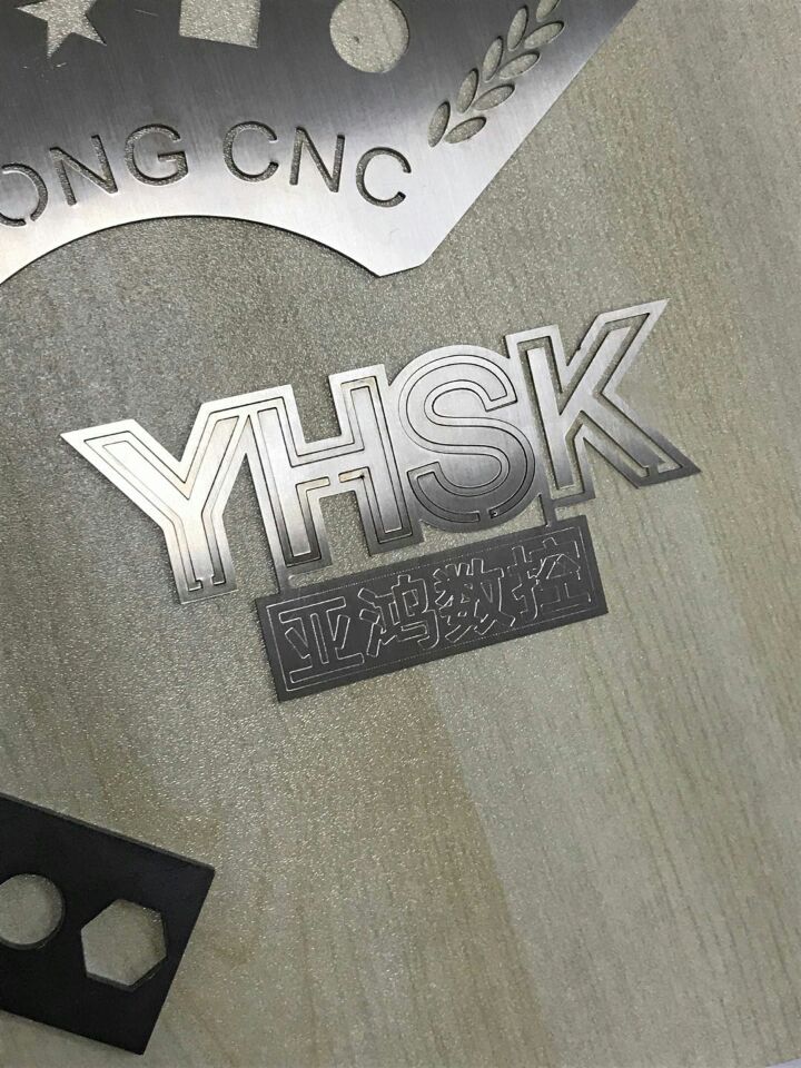 0.1mm-15mm Metal Fiber Laser Cutting Machine Excellent Dynamic Performance