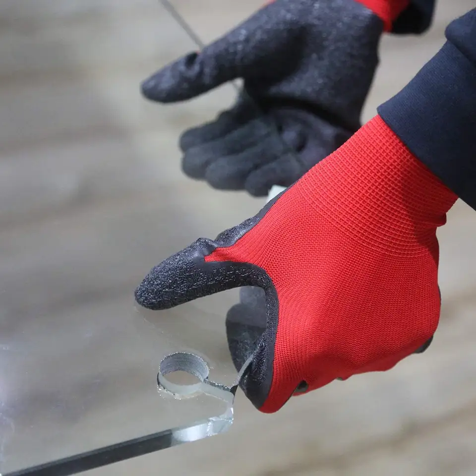 Knitted Nylon Polyester Working Gloves Latex Coated For Construction