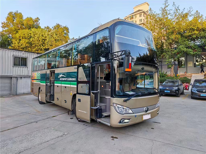 Euro 5 Second Hand CNG Bus 51 Seats Yutong Used Large Private Bus
