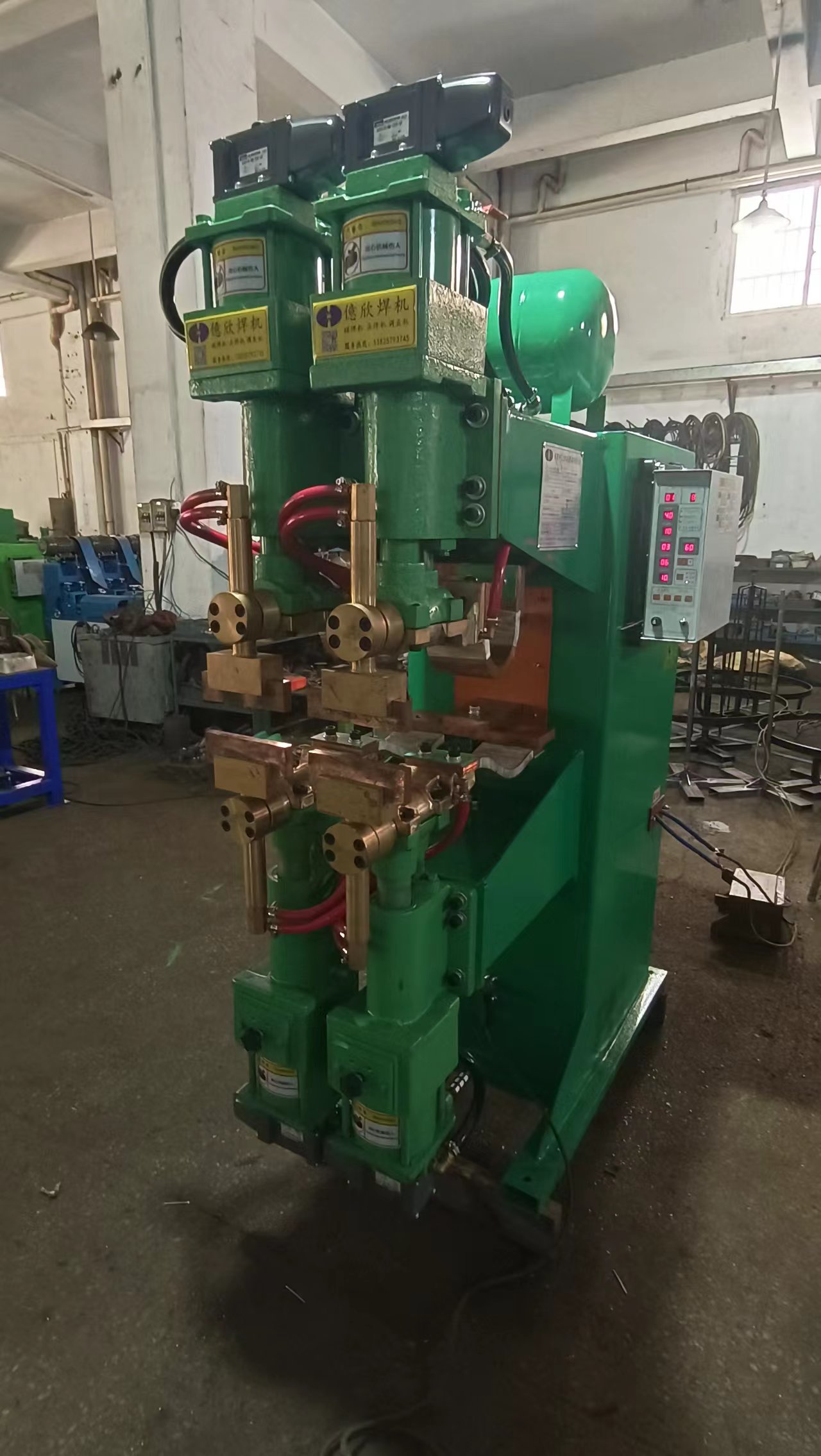 Easy Operation YXF-80 Welded Mesh Wire Hardware Pneumatic Platoon Spot Welding Machine