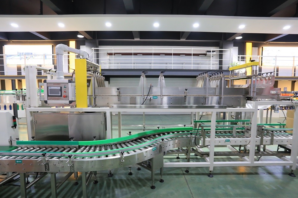 High Speed Chemical Packaging Machine Auto Carton Packing Machine 8-16 Cartons / Minute