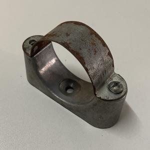 China Malleable Hot Galvanised Metal Conduit Saddles 20mm 25mm Hospital Saddles wholesale