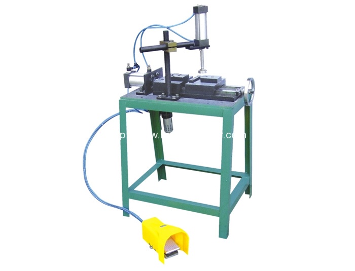 Manual Wooden-Hanger-Metal-Hook-Insert-Machine