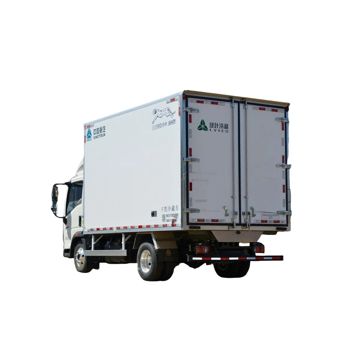 5 Tons Diesel Light Duty Reefer Trucks , 130hp Fridge Freezer Vans