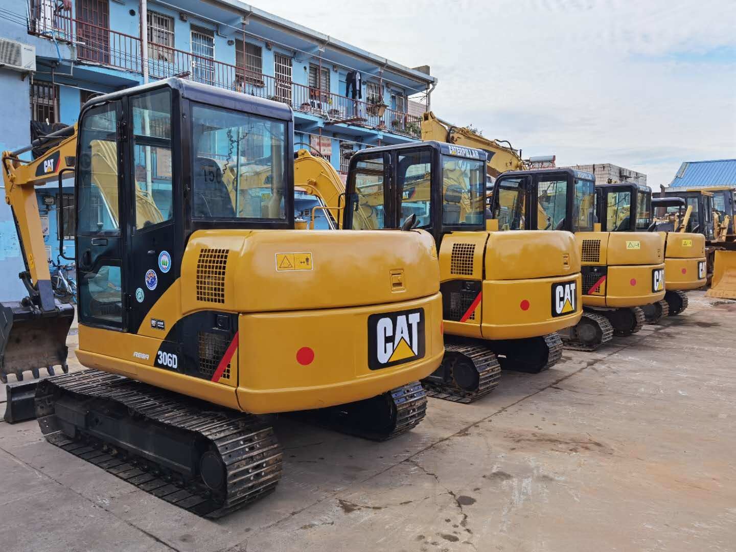 Used CAT 6T Excavators With 600mm Track Width And Hydraulic System Swinging