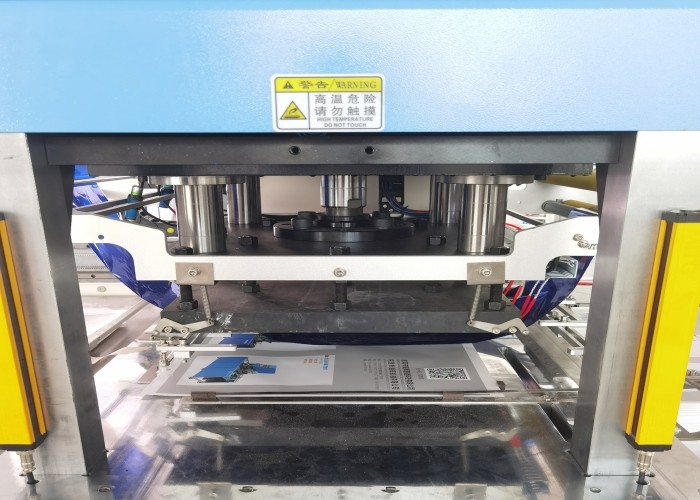 Automatic Servo Hot Stamping Machine For Paper Cardboard Two Rolls