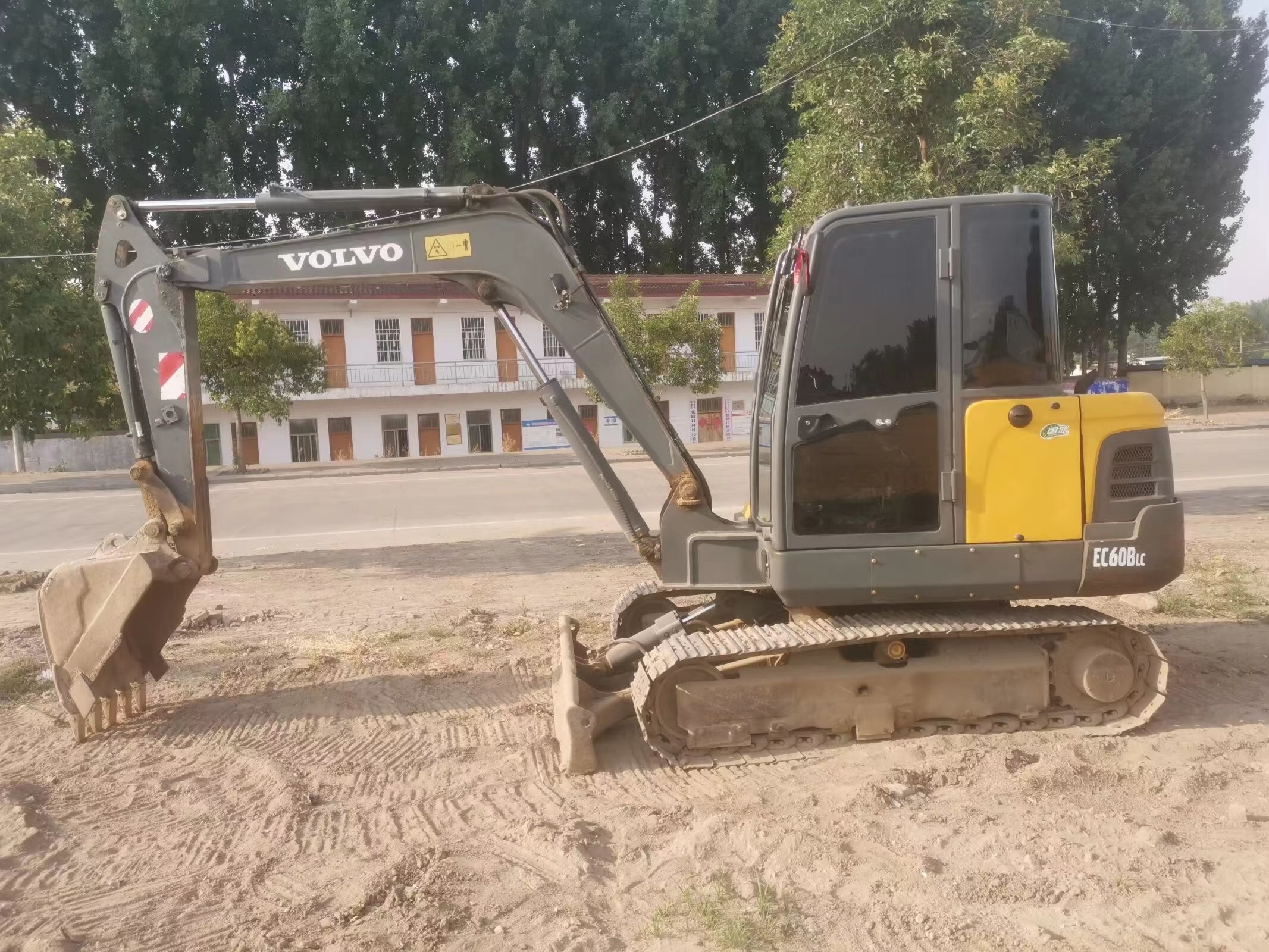 Sweden Imported High Quality Volvo EC60BLC Crawler Excavator Machine Used