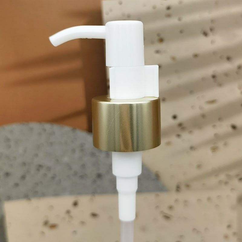 24/410 Long Nozzle Plastic Cosmetic Lotion Pump Gold Aluminum Closure Metal Shell With Clip