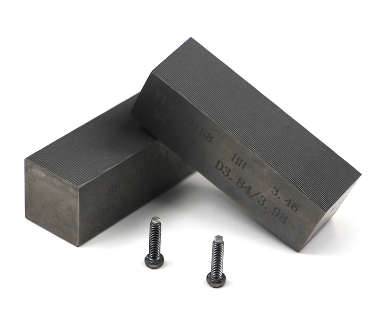 China Factory Thread Rolling Die DC53 +N For Screw Thread Rolling Machine Customized Long Life Mold
