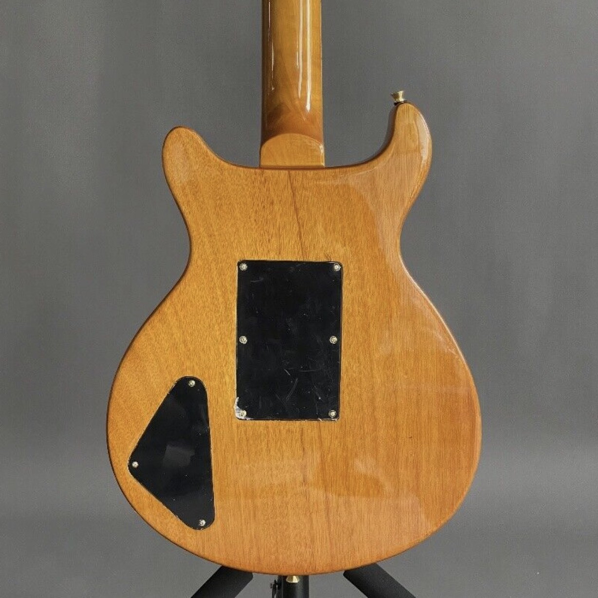 Custom Yellow Santana Retro Electric Guitar Flamed Maple Top Veneer HH Pickups Tremolo
