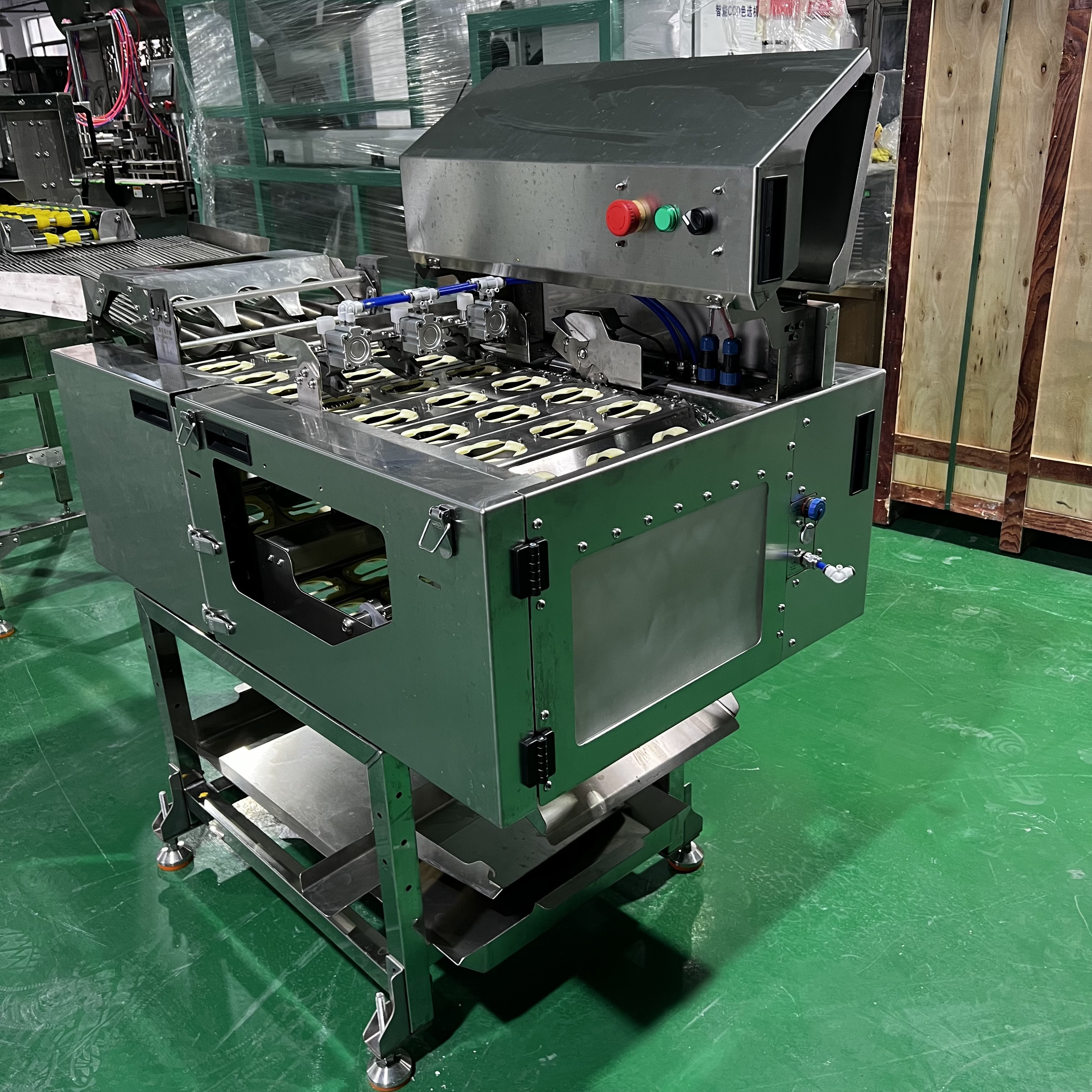 Safe And Efficient Fast Egg Knocking Without Breakage Three Row Egg Knocking Machine
