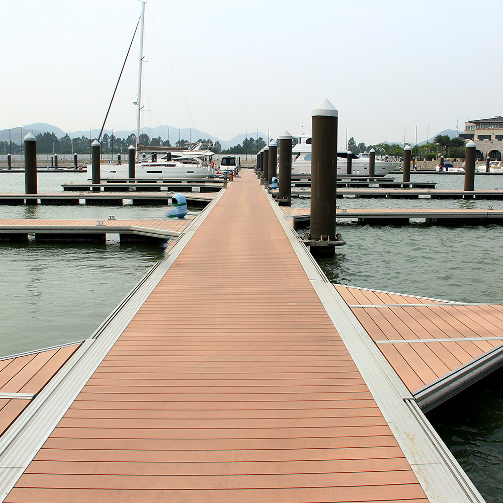 Customizable Marine Floating Pontoon Aluminum Floating Docks Perfect For Your Waterfront Property