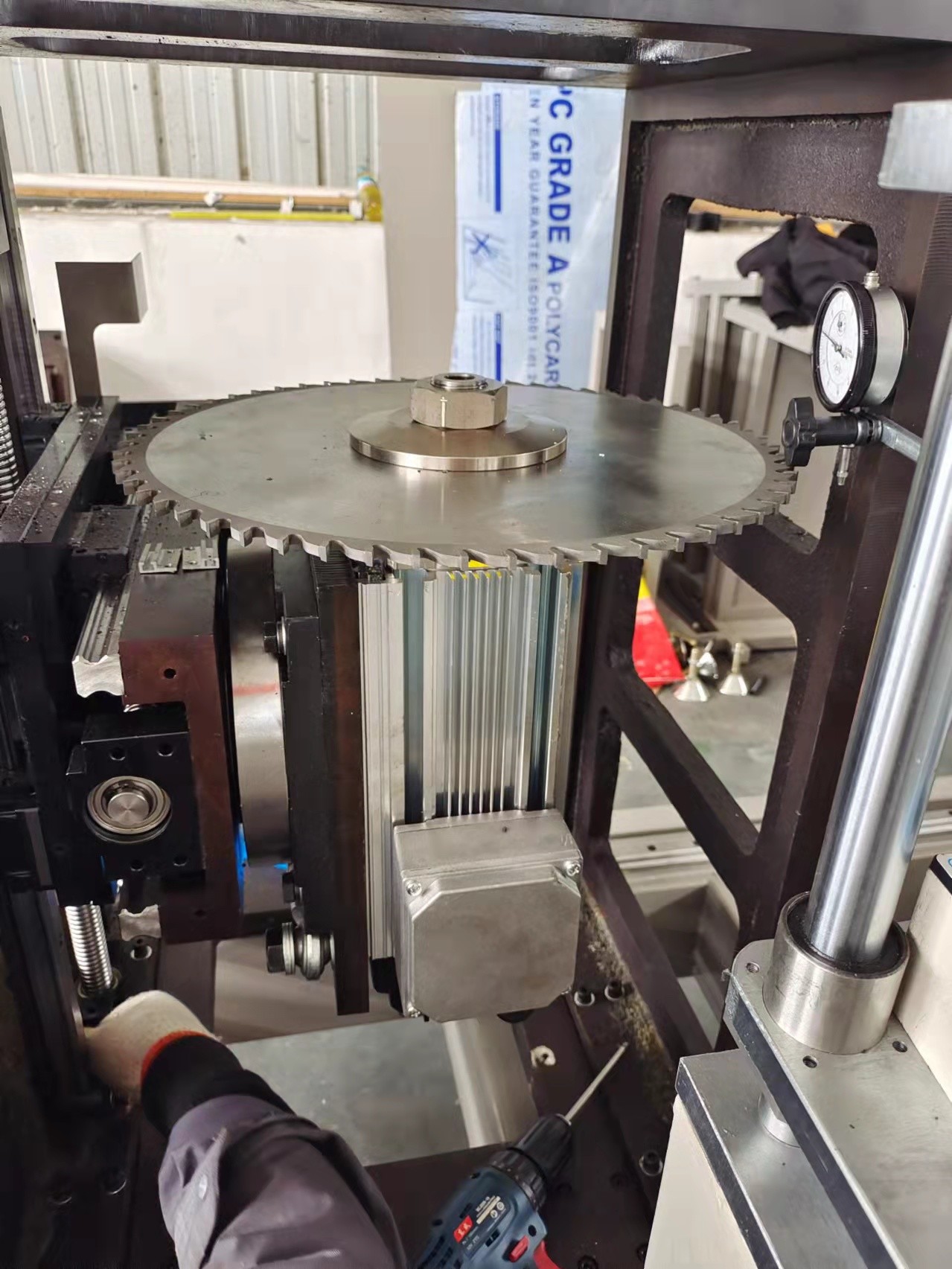 5 Axis End Milling Machine Cnc Aluminum Profile End Milling Machines For Sale