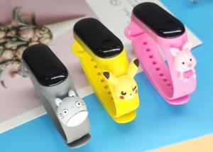 China Sports Silicone 3 BAR Waterproof Kids Smart Watch 30*35mm wholesale