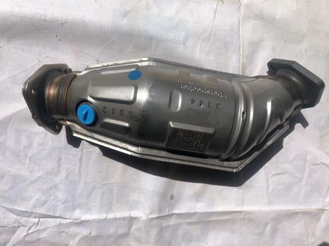 Manufacturers Supply A61.8t Passat Suitable for B51.8t Audi A41.8t Three-Way Catalyst