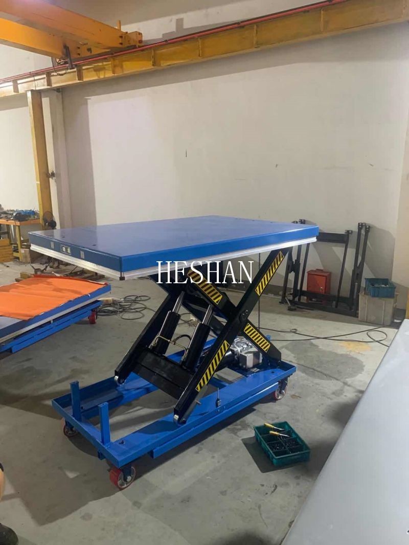 Hydraulic Mobile Platform Electric Movable Scissor Lift Table With Wheels