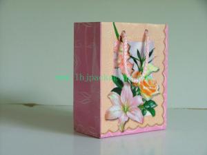 China paper gift bag wholesale