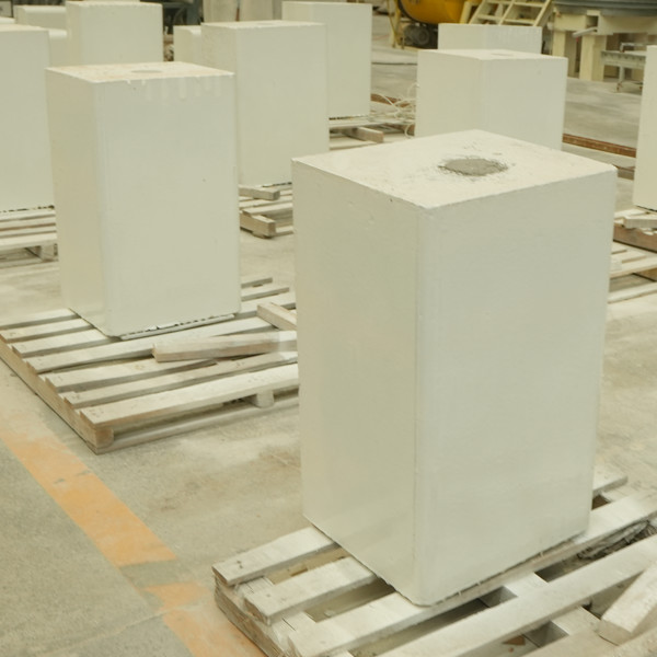 Chemical Corrosion Resistance Refractory Pouring Corundum Mullite Brick For Glass Furnace