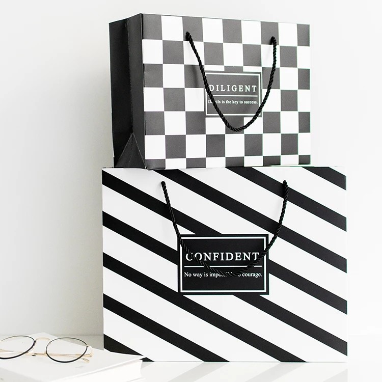 Pink Luxury Shopping Gift Handle Custom Printed Paper Bags