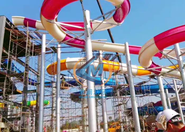 Custom Water Park Slide Fiberglass Material For Indoor Ourtdoor Use