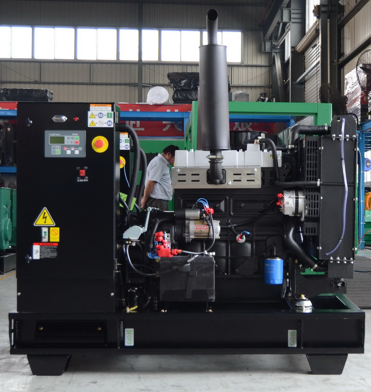 Low Energy Consumption Silent Diesel Engine 280KW Engine Power 350KVA SDEC Diesel Generator For Sale