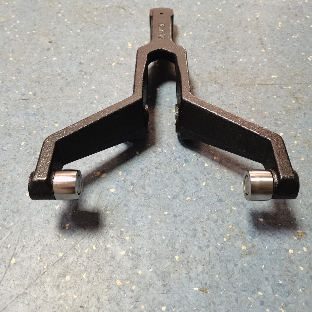 Torque Thrust Rod Front Lower Track Control Arm 6593501606 for F2000 Heavy Duty Truck