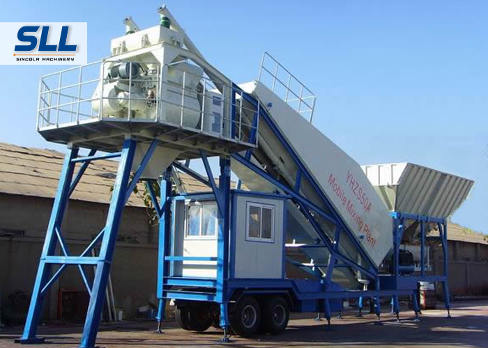 Mobile Concrete Batching mixing plant