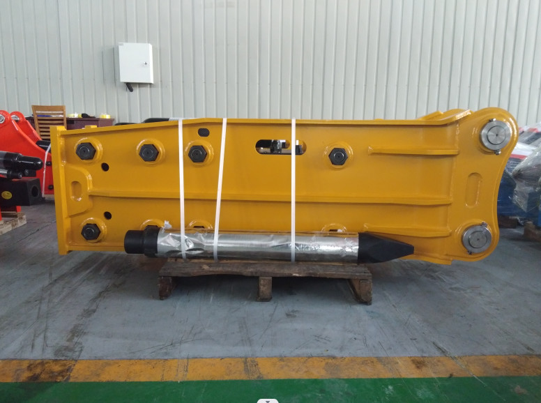 SIDE TYPE ROCK EXCAVATOR HYDRAULIC BREAKER ALLOY STEEL 4.5-7 TON SANY75