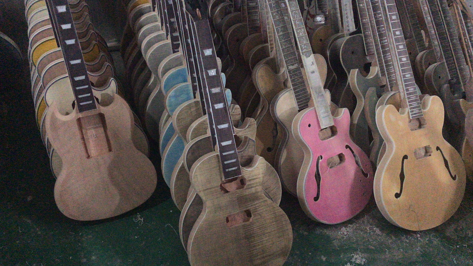High quality new shape LP electric guitar custom guitar quilted maple wood with mahogany body neck rosewood fingerboard