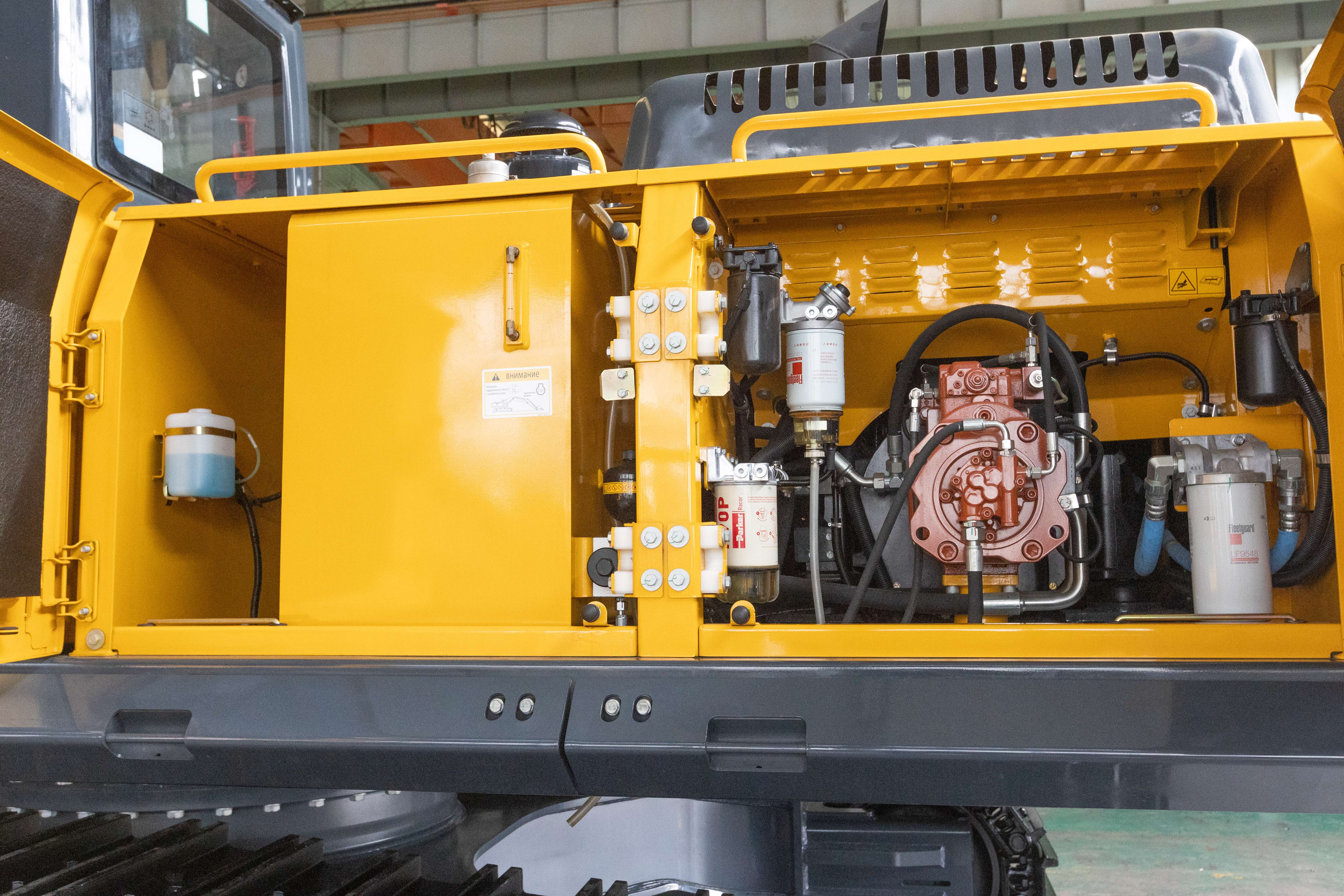 20 Tonne Crawler Hydraulic Excavator Machine 232KW For Mining Construction 5
