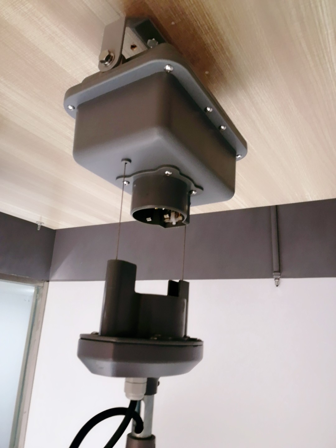 12m Electric LED Light Lifter Hoist
