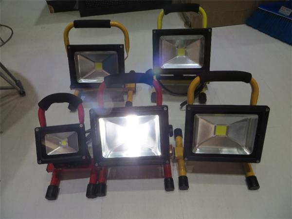 High Quality 10W 20W 30W 50W LED Rechargeable Floodlights 2700-6500k Color